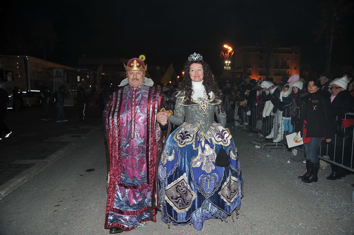 Ingrandisci la foto